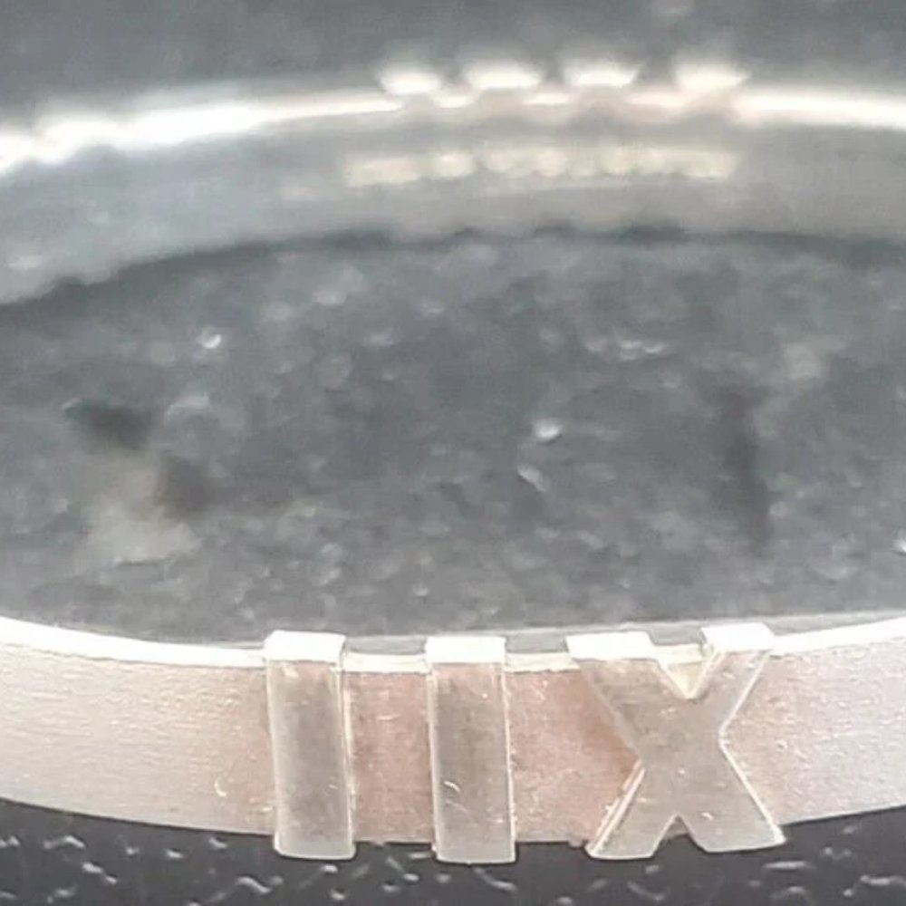 WOW LIKE NEW!!!  Stunning Tiffany & Co. Sterling Silver Atlas Bangle - Picture 2 of 5